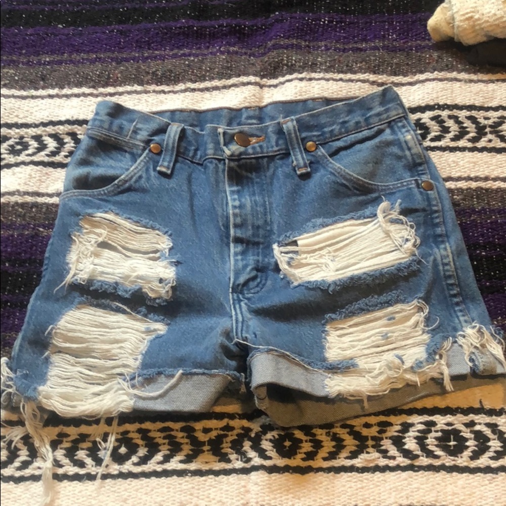 High Rise Wrangler Shorts sz 24